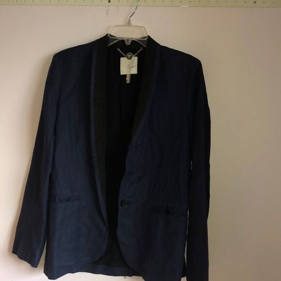JOIE woman’s blue jacket with some black - Picture 4 of 8